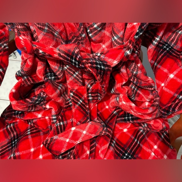 NWOT PINK Victoria’s Secret red plaid fluffy robe, Size XL/XXL - Picture 8 of 15